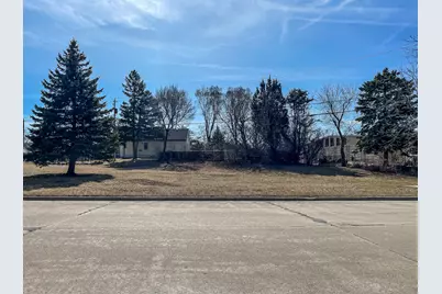 1921 E Bolivar Ave, Saint Francis, WI 53235 - Photo 3