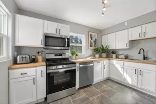 3135 E Koenig Ave, Saint Francis, WI 53235 - Photo 3