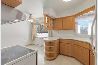 3756 S 124th St, Greenfield, WI 53228 - Photo 7