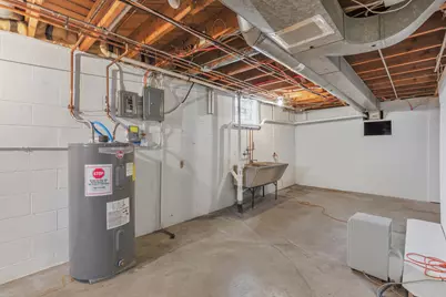 3756 S 124th St, Greenfield, WI 53228 - Photo 19