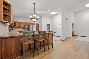 N80W13596 River Park Dr, Menomonee Falls, WI 53051 - Photo 7