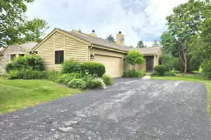 N80W13596 River Park Dr, Menomonee Falls, WI 53051 - Photo 35