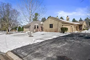 N80W13596 River Park Dr, Menomonee Falls, WI 53051 - Photo 35