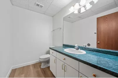 N80W13596  River Park Dr #16/3/E, Menomonee Falls, WI 53051 - Photo 29