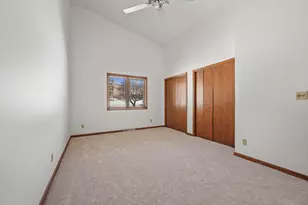 N80W13596 River Park Dr, Menomonee Falls, WI 53051 - Photo 17