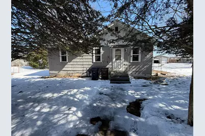 923  11th Ave, Onalaska, WI 54650 - Photo 1