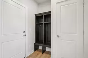 2402 Hoods Creek Path, Racine, WI 53406 - Photo 9