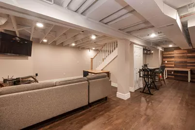 9495 N Fairway Cir, Bayside, WI 53217 - Photo 27