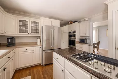 9495 N Fairway Cir, Bayside, WI 53217 - Photo 13