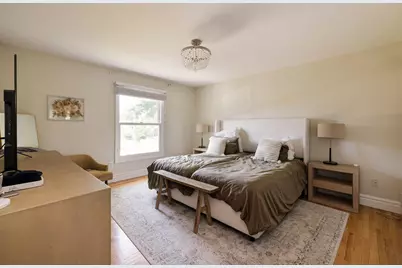 9495 N Fairway Cir, Bayside, WI 53217 - Photo 17