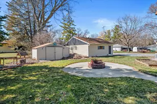 W156N5045 Pilgrim Rd, Menomonee Falls, WI 53051 - Photo 33