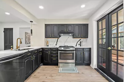 W156N5045  Pilgrim Rd, Menomonee Falls, WI 53051 - Photo 15