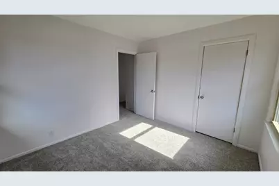 231  Prospect Ave, Pewaukee, WI 53072 - Photo 19