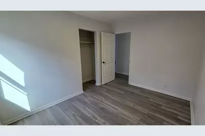 231  Prospect Ave, Pewaukee, WI 53072 - Photo 11