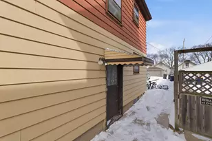 2120 S 76th St, West Allis, WI 53219 - Photo 7