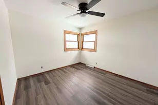 1360 S 88th St, West Allis, WI 53214 - Photo 19