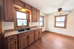 1360 S 88th St, West Allis, WI 53214 - Photo 3