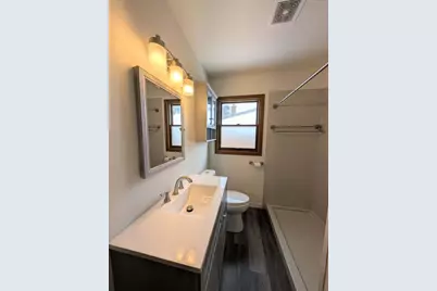 1360 S 88th St, West Allis, WI 53214 - Photo 21
