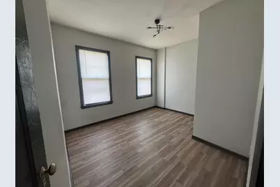 2431 S 34th St #2431, Milwaukee, WI 53215 - Photo 5