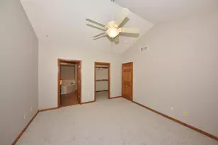 1014 Algoma Dr, Port Washington, WI 53074 - Photo 9