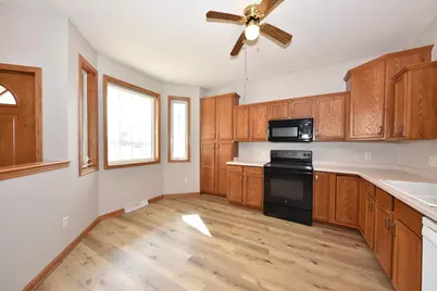 1014  Algoma Dr, Port Washington, WI 53074 - Photo 17