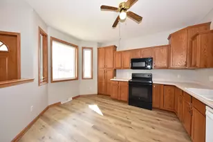 1014 Algoma Dr, Port Washington, WI 53074 - Photo 17