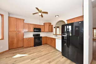 1014 Algoma Dr, Port Washington, WI 53074 - Photo 15