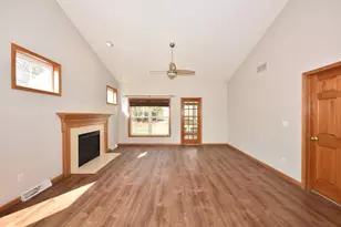 1014 Algoma Dr, Port Washington, WI 53074 - Photo 21