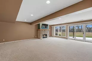 476 Oak Ridge Dr, Hartland, WI 53029 - Photo 27