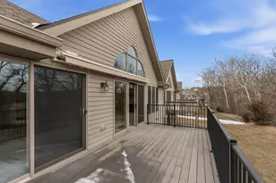 476 Oak Ridge Dr, Hartland, WI 53029 - Photo 11