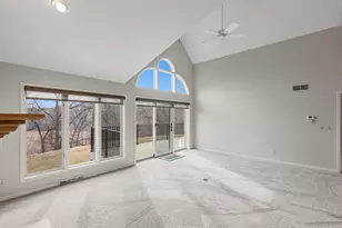 476 Oak Ridge Dr, Hartland, WI 53029 - Photo 9