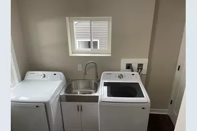 20365 W National Ave, New Berlin, WI 53146 - Photo 17