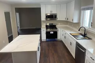 20365 W National Ave, New Berlin, WI 53146 - Photo 15