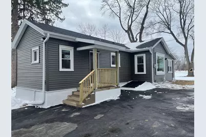 20365 W National Ave, New Berlin, WI 53146 - Photo 9