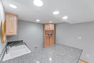 19930 Keswick Ct, Brookfield, WI 53045 - Photo 43