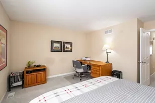 3870 S Lake Dr, Saint Francis, WI 53235 - Photo 39