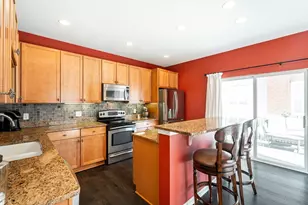 3870 S Lake Dr, Saint Francis, WI 53235 - Photo 15