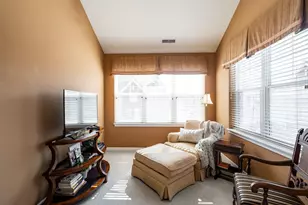 3870 S Lake Dr, Saint Francis, WI 53235 - Photo 29