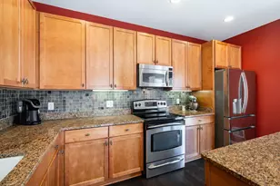 3870 S Lake Dr, Saint Francis, WI 53235 - Photo 19
