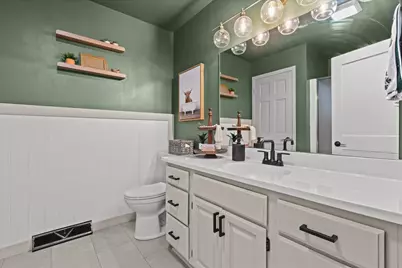 2293A  Circle Ridge -, Delafield, WI 53018 - Photo 13