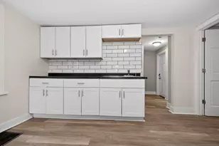 134 E Concordia Ave, Milwaukee, WI 53212 - Photo 39