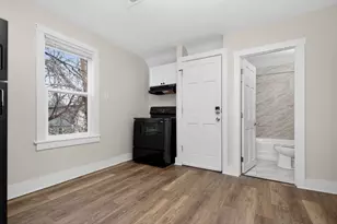 134 E Concordia Ave, Milwaukee, WI 53212 - Photo 11