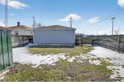 3316  Durand Ave, Racine, WI 53405 - Photo 7