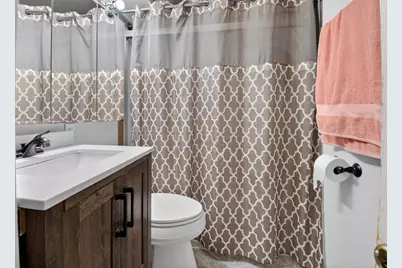 3316  Durand Ave, Racine, WI 53405 - Photo 17