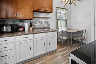 3316 Durand Ave, Racine, WI 53405 - Photo 9