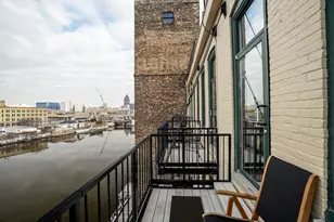 205 N Water St, Milwaukee, WI 53202 - Photo 23