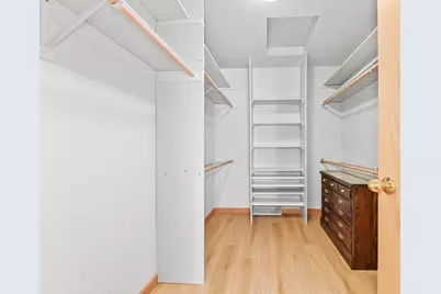 11625 W Sunset Ln, Greenfield, WI 53228 - Photo 19