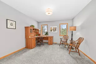 11625 W Sunset Ln, Greenfield, WI 53228 - Photo 21