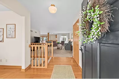 11625 W Sunset Ln, Greenfield, WI 53228 - Photo 3