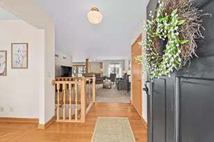 11625 W Sunset Ln, Greenfield, WI 53228 - Photo 3